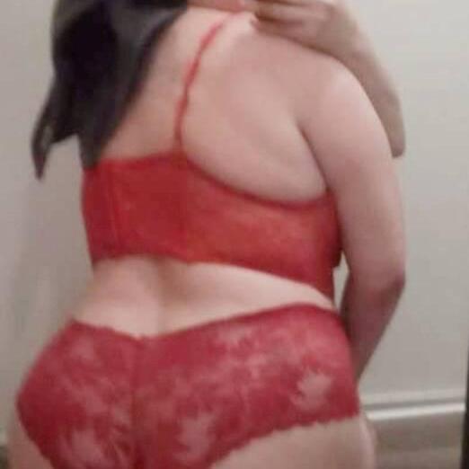 
                        Julie
                     is Female Escorts. | Hamilton | Ontario | Canada | canadapleasure.com 