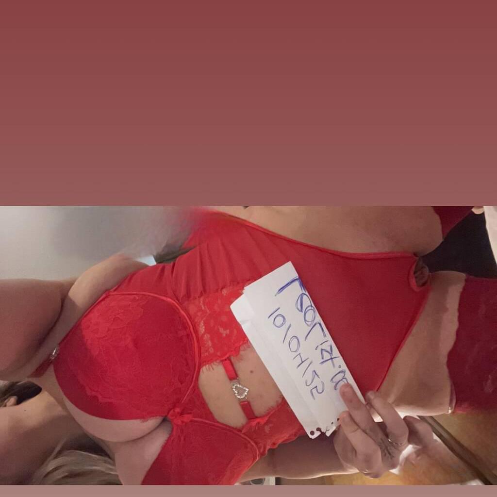 
                        Kira 226.339.7729
                     is Female Escorts. | Kitchener | Ontario | Canada | canadapleasure.com 