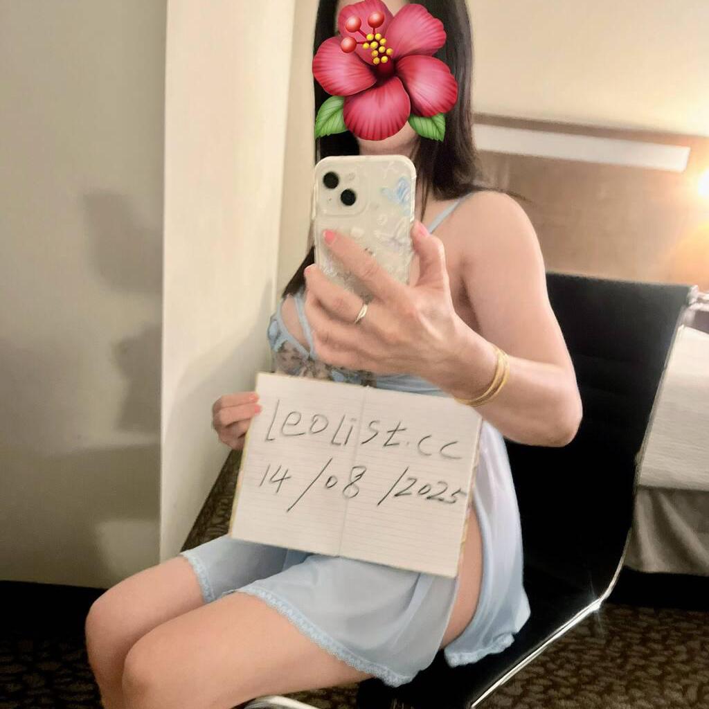 
                        Helen
                     is Female Escorts. | Abbotsford | British Columbia | Canada | canadapleasure.com 