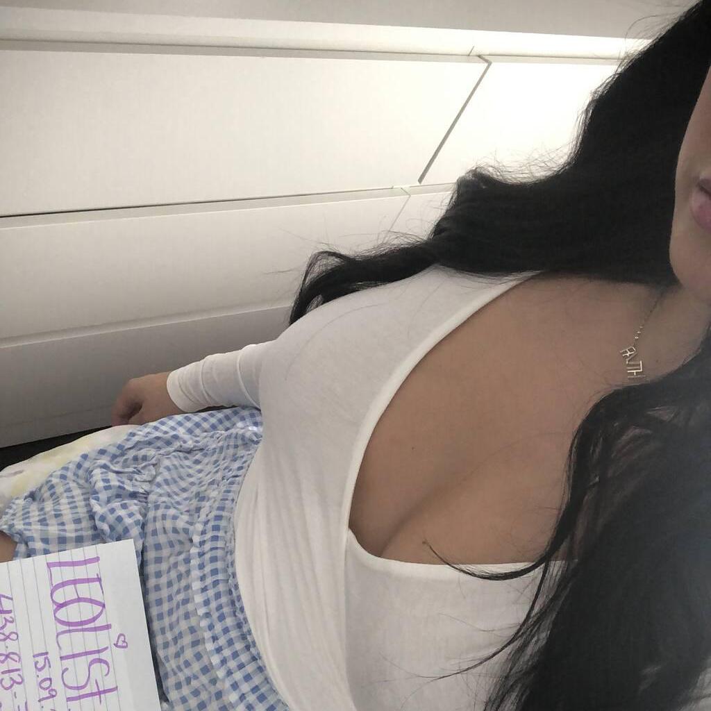 
                        L ii n a
                     is Female Escorts. | Quebec City | Quebec | Canada | canadapleasure.com 