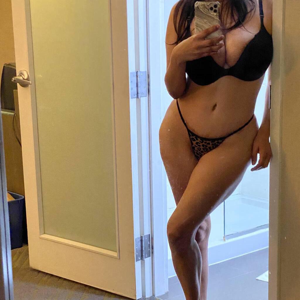 
                        Angie
                     is Female Escorts. | Regina | Saskatchewan | Canada | canadapleasure.com 