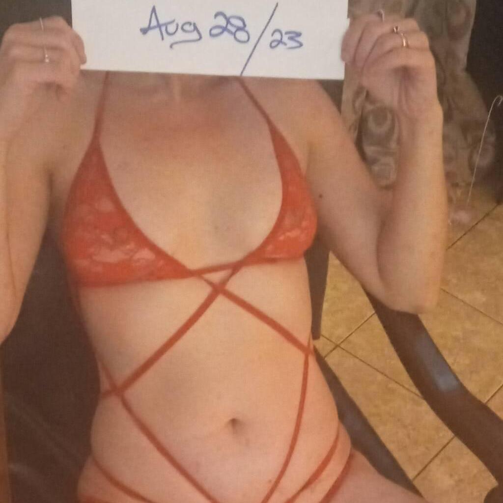 
                        Mackenzie
                     is Female Escorts. | Moncton | New Brunswick | Canada | canadapleasure.com 