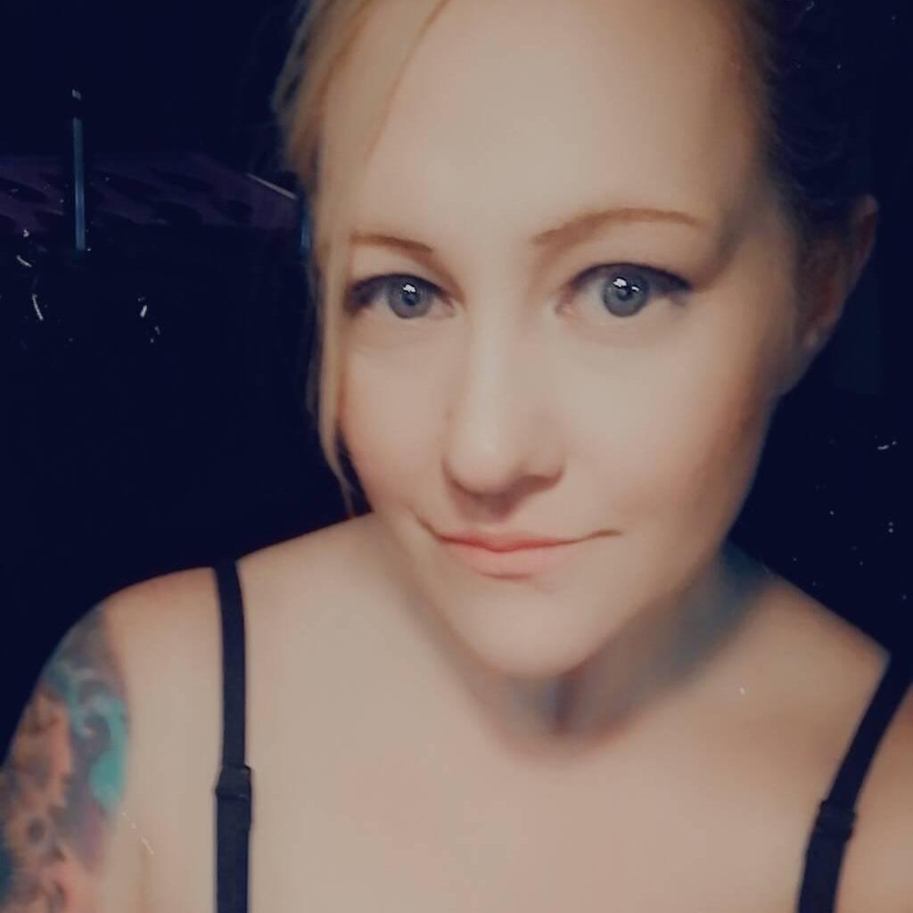 
                        Bentley
                     is Female Escorts. | Lethbridge | Alberta | Canada | canadapleasure.com 