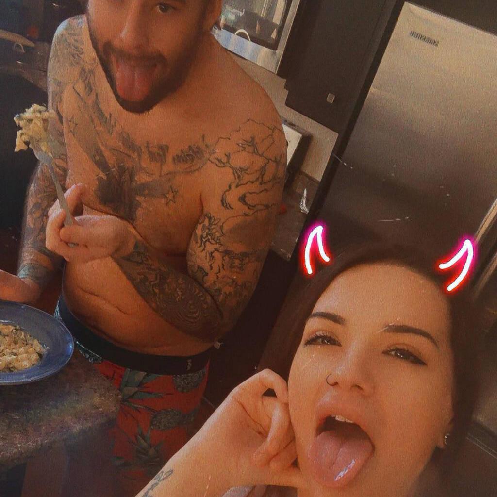 
                        Scarett Rose & Bo Dix
                     is Female Escorts. | Nanaimo | British Columbia | Canada | canadapleasure.com 