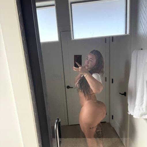 
                        LEAH
                     is Female Escorts. | Skeena | British Columbia | Canada | canadapleasure.com 