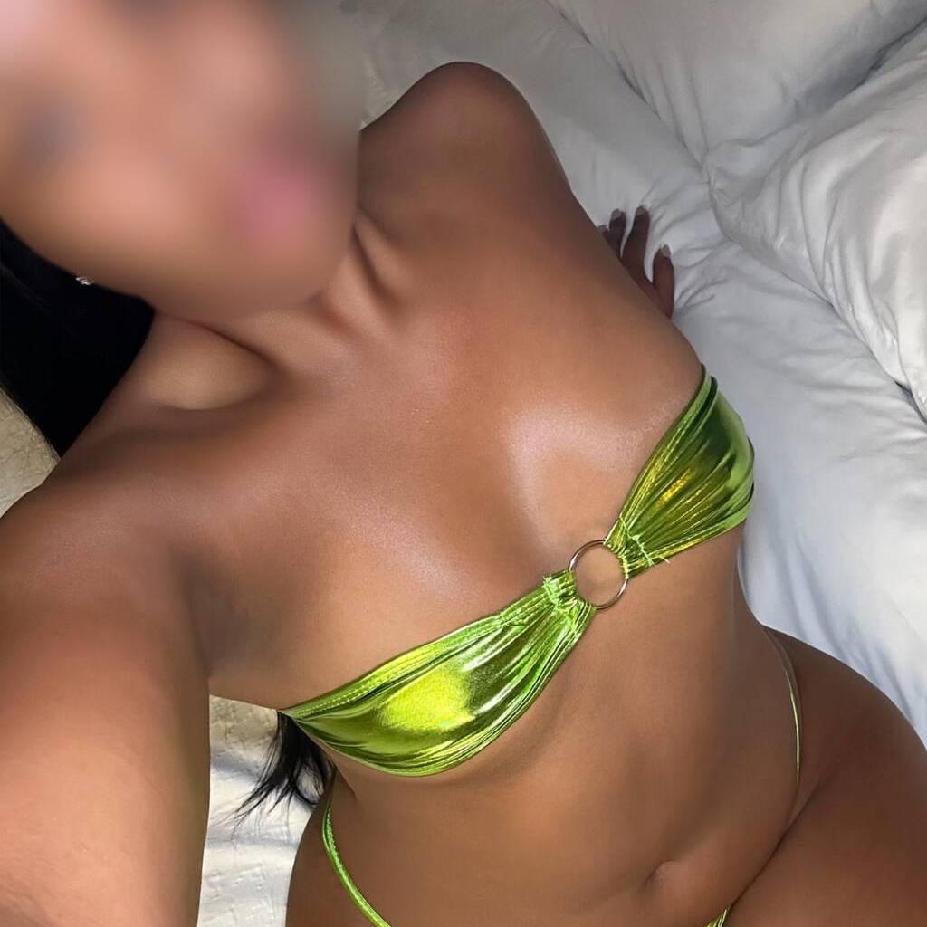 
                        Miaa
                     is Female Escorts. | Barrie | Ontario | Canada | canadapleasure.com 