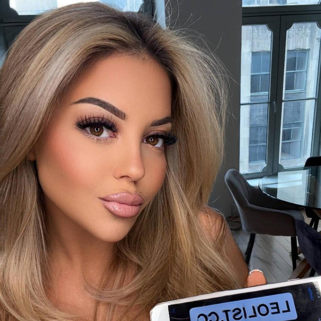 
                        Lia 514.208.2471 OUTCALL
                     is Female Escorts. | Montreal | Quebec | Canada | canadapleasure.com 