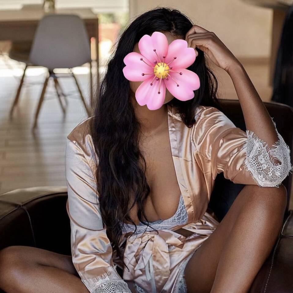 
                        Deepika
                     is Female Escorts. | Guelph | Ontario | Canada | canadapleasure.com 