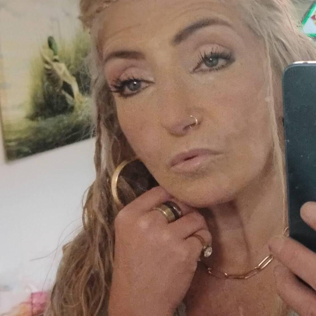 
                        Sindee Jay⁹i
                     is Female Escorts. | Moncton | New Brunswick | Canada | canadapleasure.com 