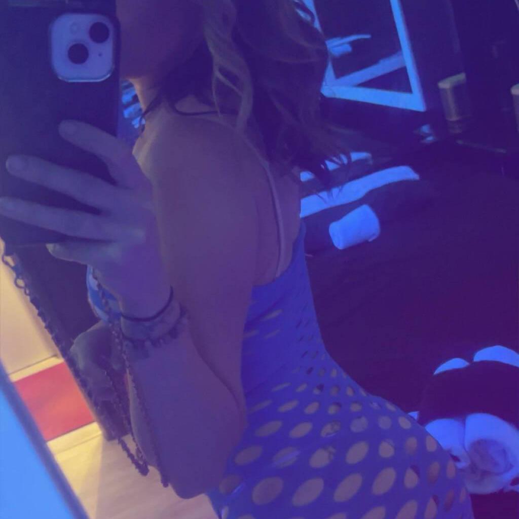 
                        London Laine
                     is Female Escorts. | Lethbridge | Alberta | Canada | canadapleasure.com 