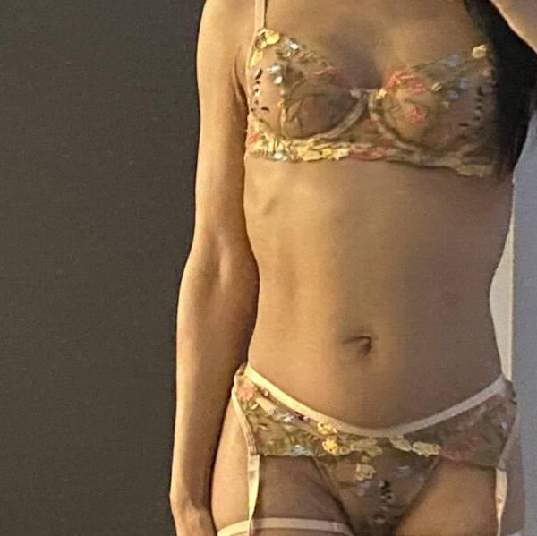 
                        Monica
                     is Female Escorts. | Kitchener | Ontario | Canada | canadapleasure.com 