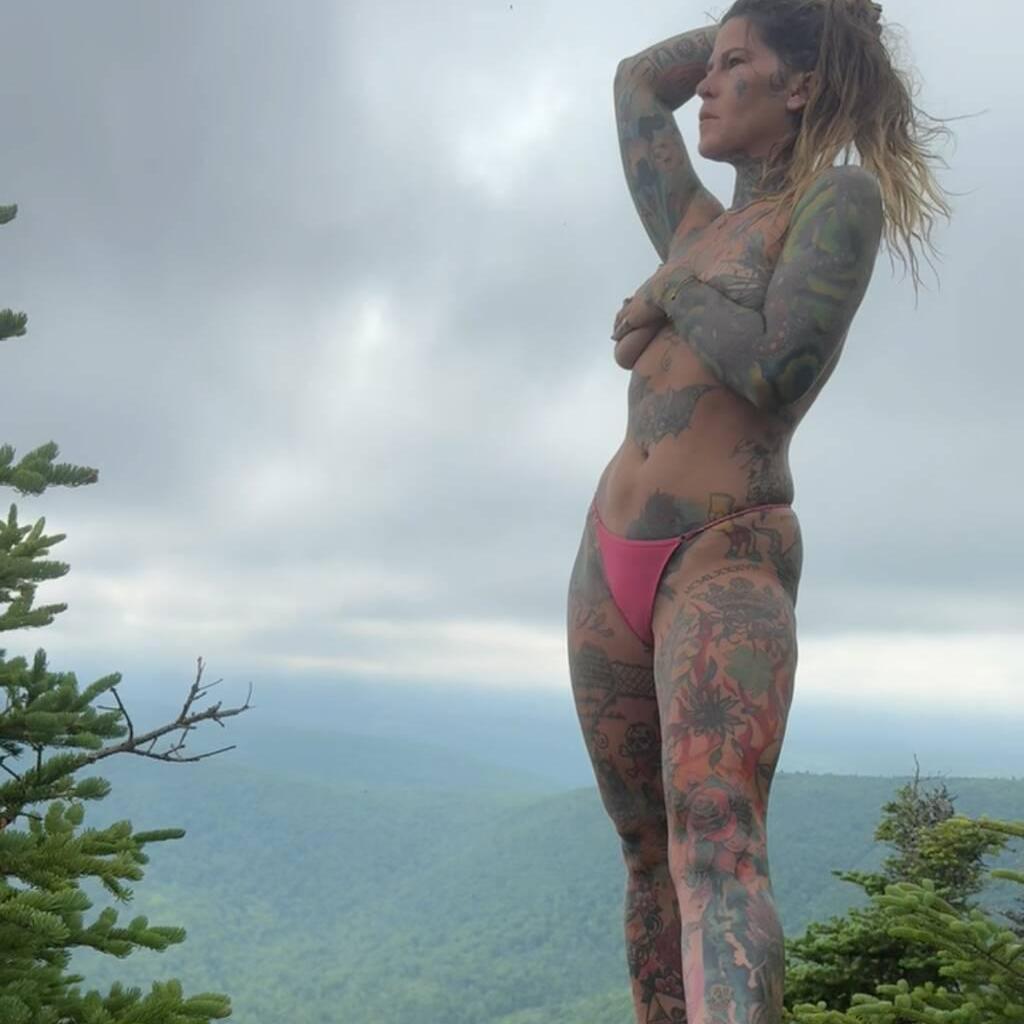 
                        Kandy
                     is Female Escorts. | Saskatoon | Saskatchewan | Canada | canadapleasure.com 