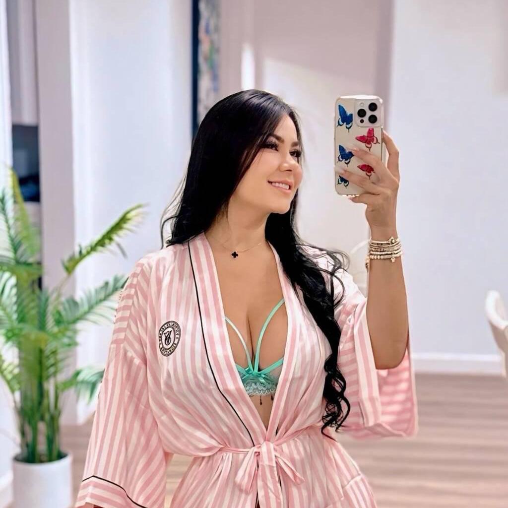 
                        EMERALD
                     is Female Escorts. | Vancouver | British Columbia | Canada | canadapleasure.com 