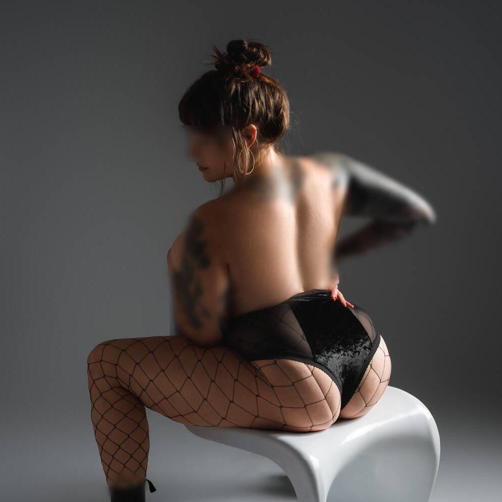
                        Lillie Hamilton
                     is Female Escorts. | Calgary | Alberta | Canada | canadapleasure.com 