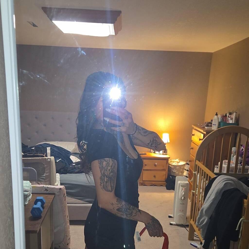 
                        Eve
                     is Female Escorts. | Edmonton | Alberta | Canada | canadapleasure.com 