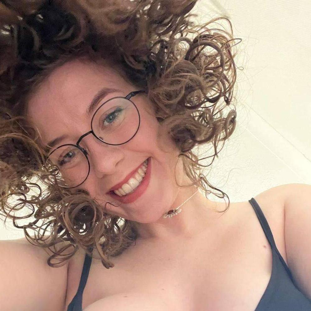 
                        Riss
                     is Female Escorts. | Yellowknife | Northwest Territories | Canada | canadapleasure.com 