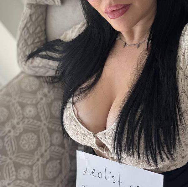 
                        Sarah
                     is Female Escorts. | Montreal | Quebec | Canada | canadapleasure.com 