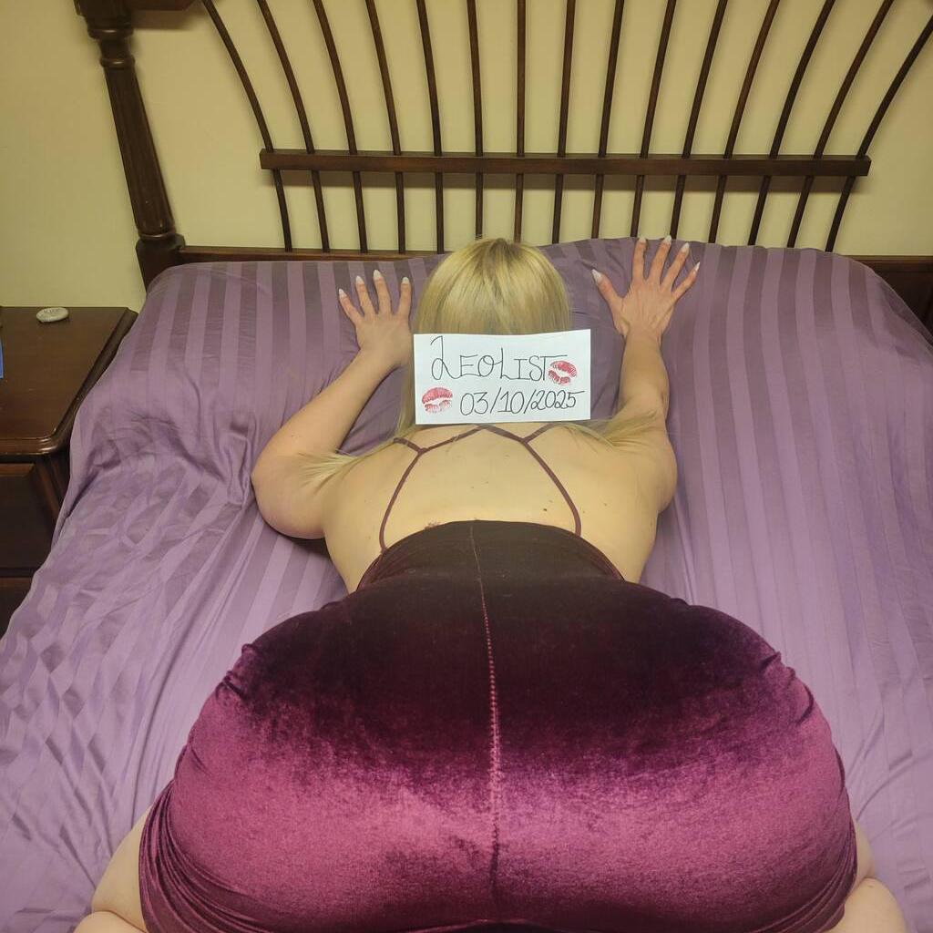 
                        Bella
                     is Female Escorts. | Trois Rivieres | Quebec | Canada | canadapleasure.com 