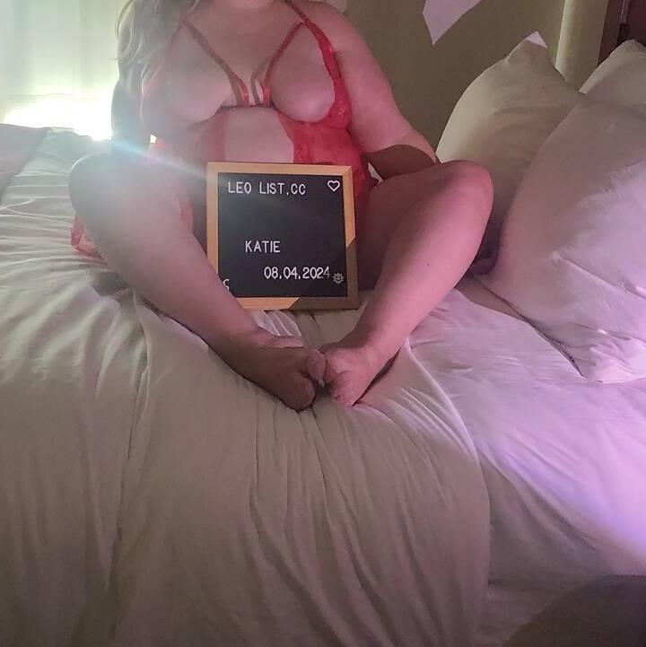 
                        Katie
                     is Female Escorts. | Saskatoon | Saskatchewan | Canada | canadapleasure.com 