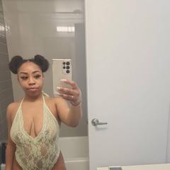 
                        Krystal
                     is Female Escorts. | Montreal | Quebec | Canada | canadapleasure.com 