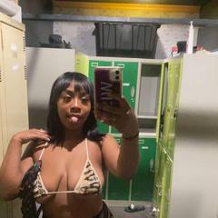 
                        Krystal
                     is Female Escorts. | Montreal | Quebec | Canada | canadapleasure.com 