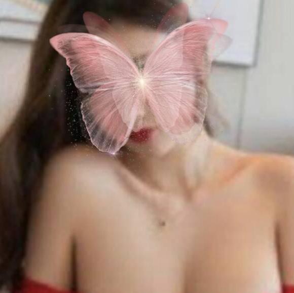 
                        Lucy
                     is Female Escorts. | Sunshine Coast | British Columbia | Canada | canadapleasure.com 