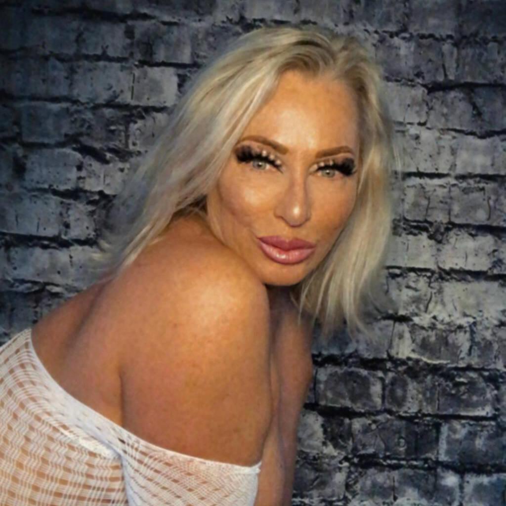 
                        Jacky
                     is Female Escorts. | Montreal | Quebec | Canada | canadapleasure.com 