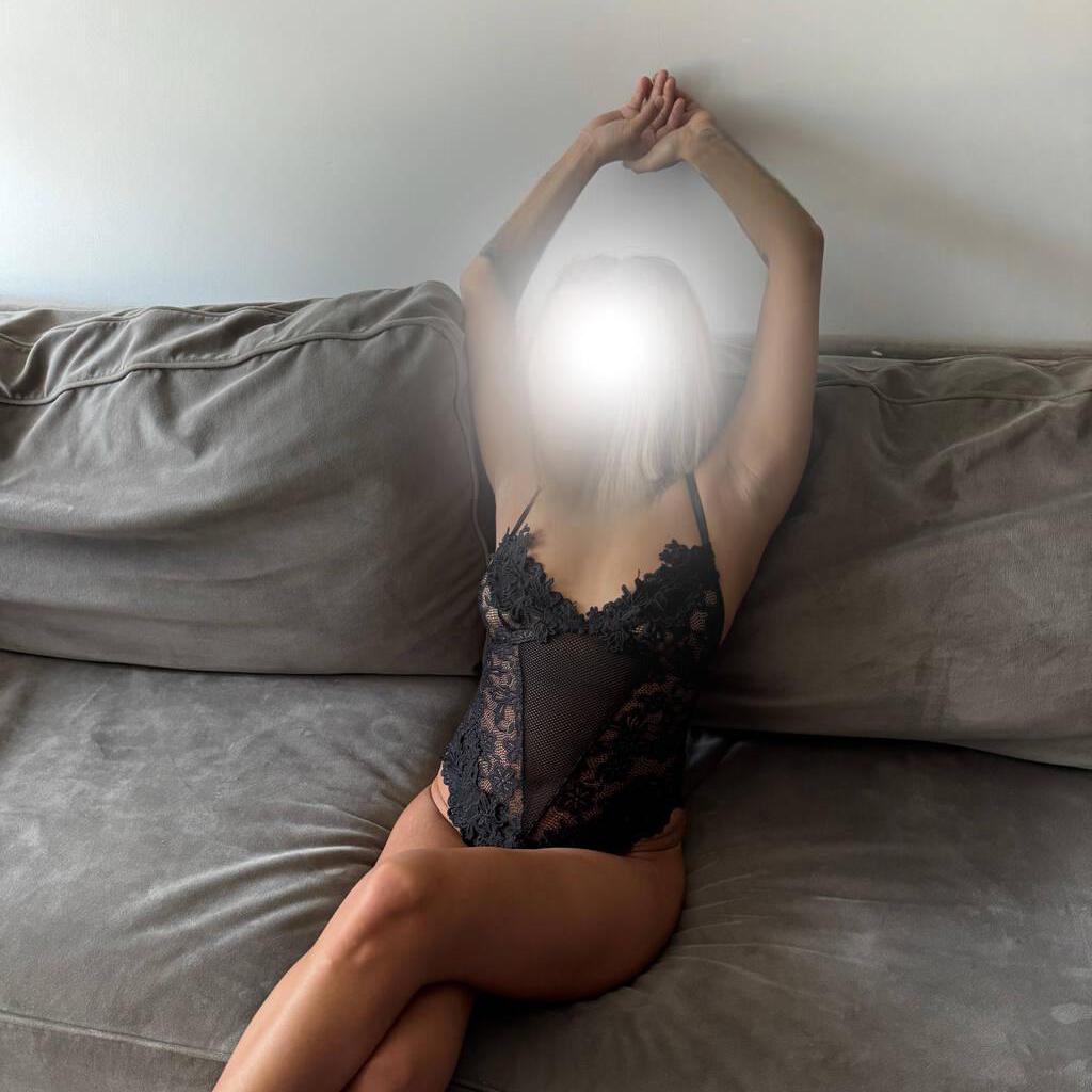 
                        kimora
                     is Female Escorts. | Kelowna | British Columbia | Canada | canadapleasure.com 