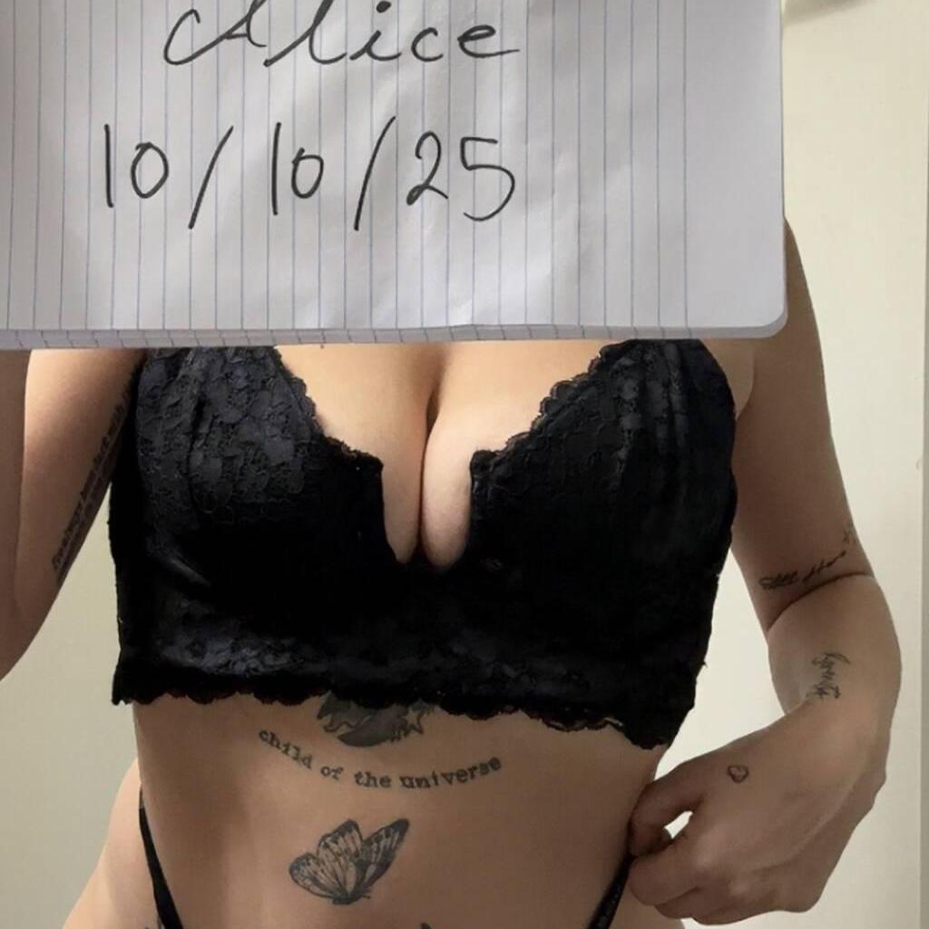 
                        Alice in wonderland
                     is Female Escorts. | Barrie | Ontario | Canada | canadapleasure.com 