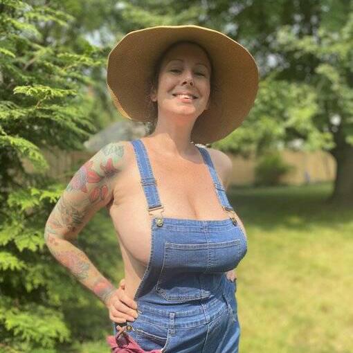 
                        Line
                     is Female Escorts. | Trois Rivieres | Quebec | Canada | canadapleasure.com 