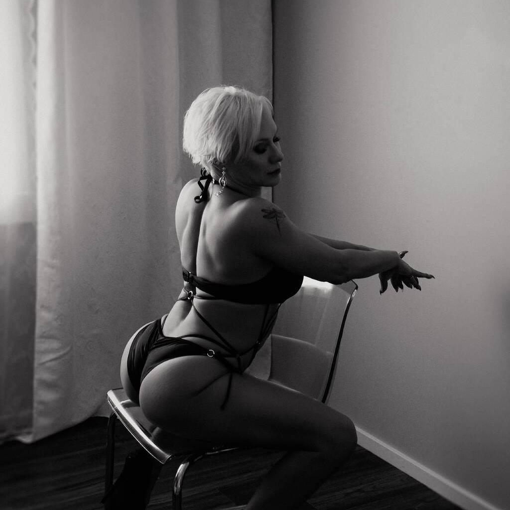 
                        Fitness Michelle
                     is Female Escorts. | Edmonton | Alberta | Canada | canadapleasure.com 