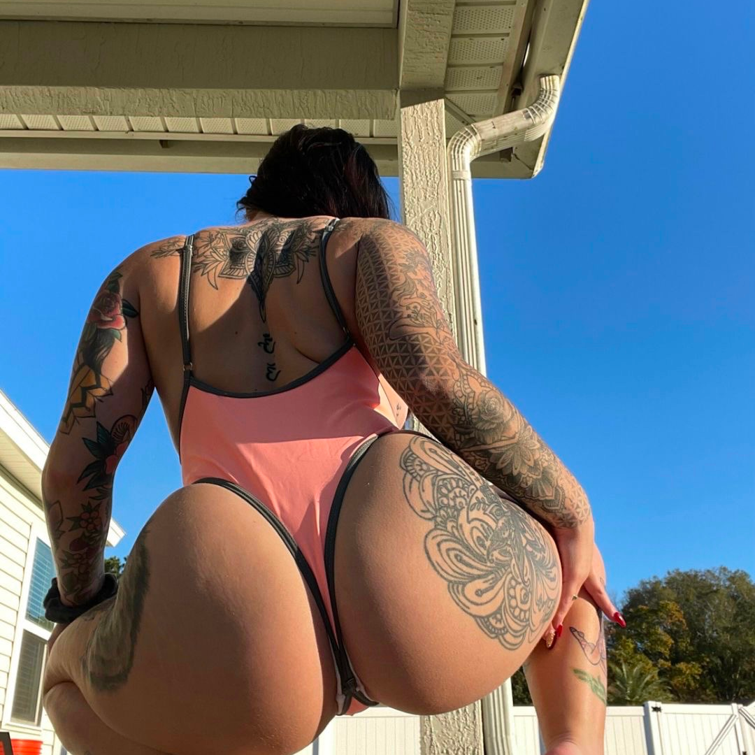 Lizzy is Female Escorts. | Niagara Falls | Ontario | Canada | canadapleasure.com 