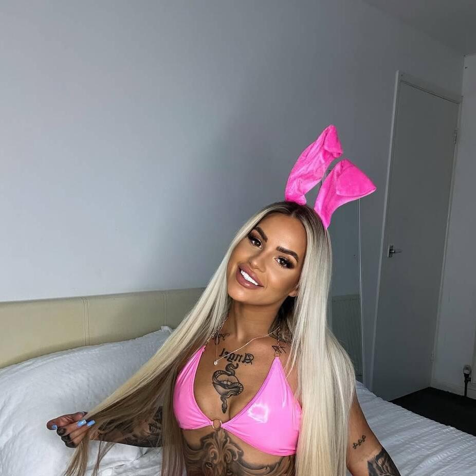 
                        camille
                     is Female Escorts. | Sherbrooke | Quebec | Canada | canadapleasure.com 