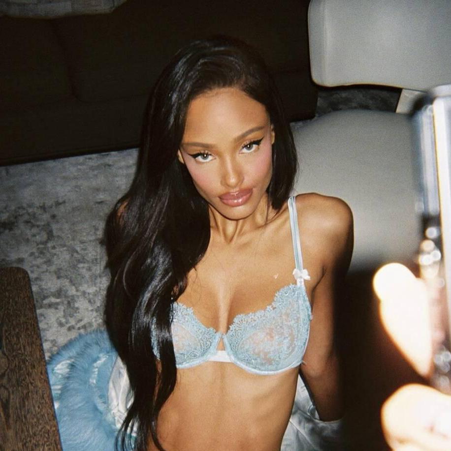 
                        Ashley
                     is Female Escorts. | Calgary | Alberta | Canada | canadapleasure.com 