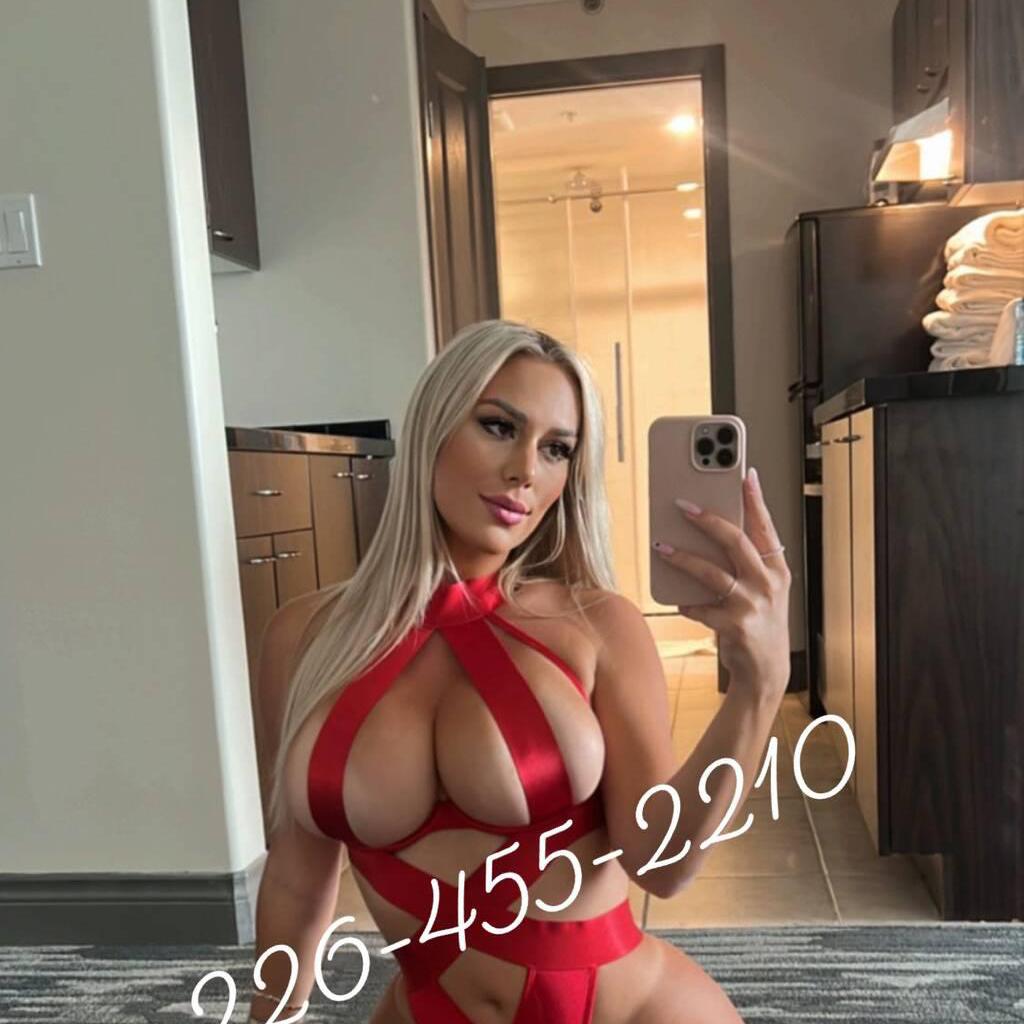 
                        Courtney Evans
                     is Female Escorts. | Toronto | Ontario | Canada | canadapleasure.com 