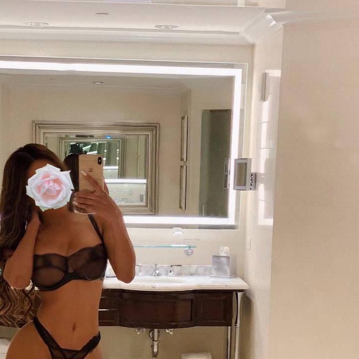 
                        Amanda
                     is Female Escorts. | Kitchener | Ontario | Canada | canadapleasure.com 