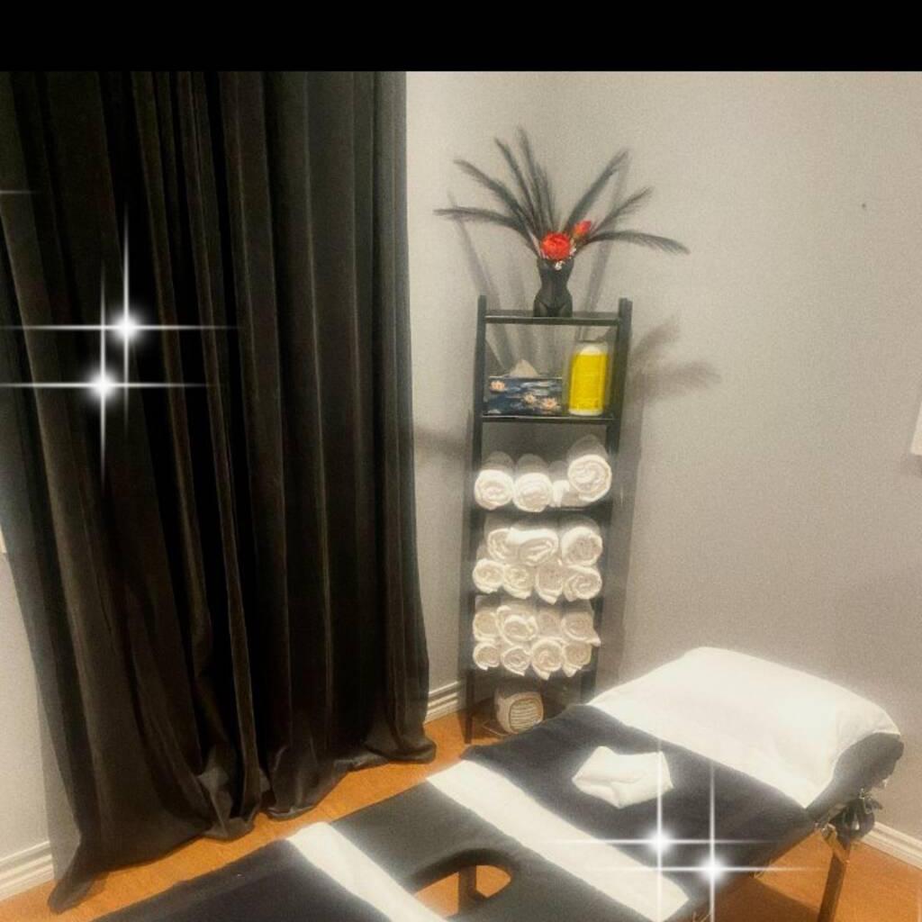 
                        Hazel
                     is Female Escorts. | Niagara | Ontario | Canada | canadapleasure.com 