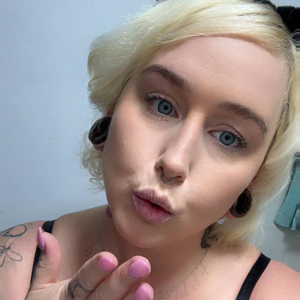 
                        Octavia Jones
                     is Female Escorts. | Medicine Hat | Alberta | Canada | canadapleasure.com 