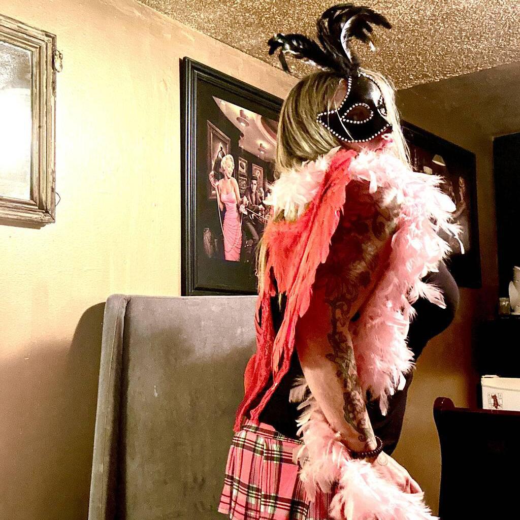 
                        Sensational Serena
                     is Female Escorts. | Winnipeg | Manitoba | Canada | canadapleasure.com 