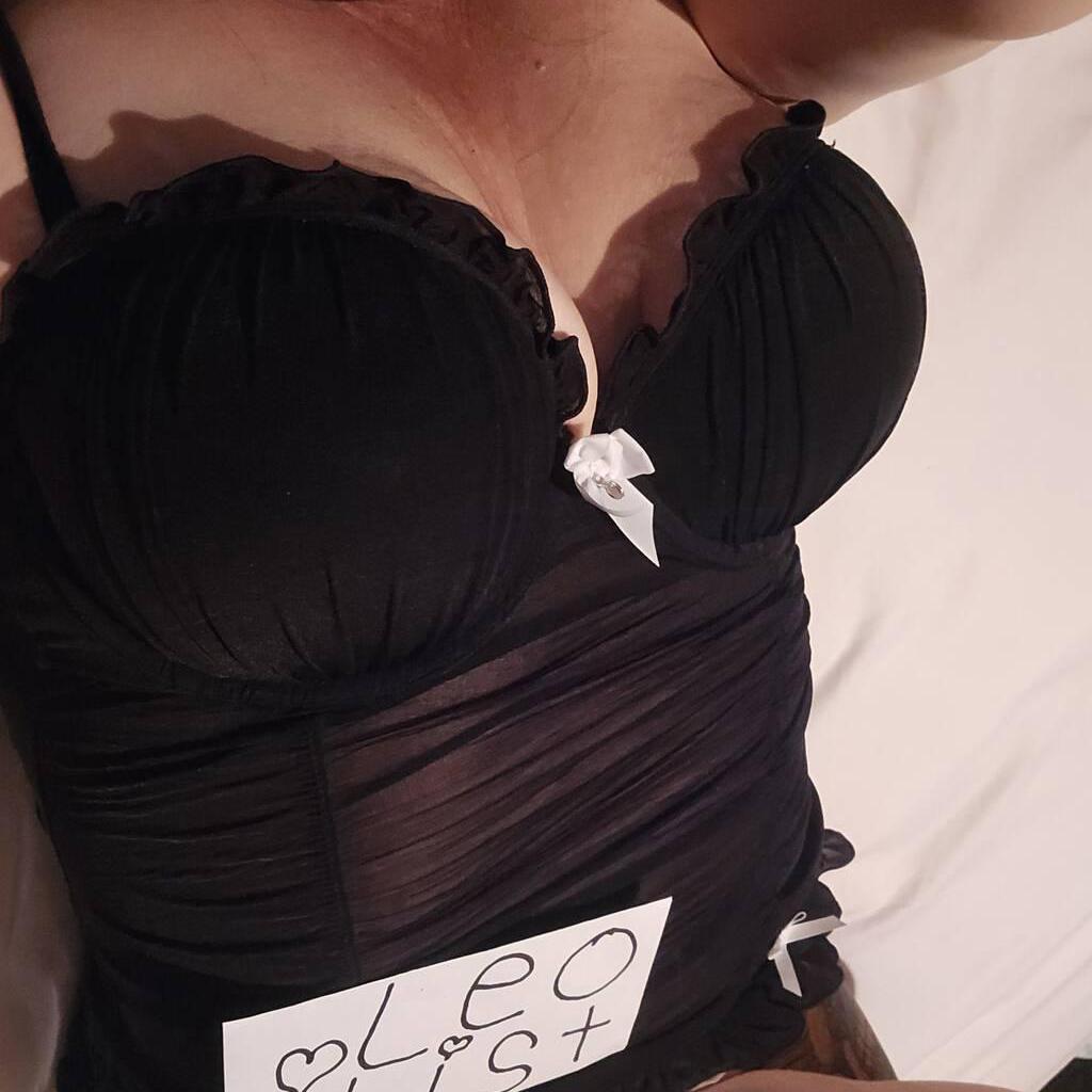 
                        Kellie
                     is Female Escorts. | Hamilton | Ontario | Canada | canadapleasure.com 