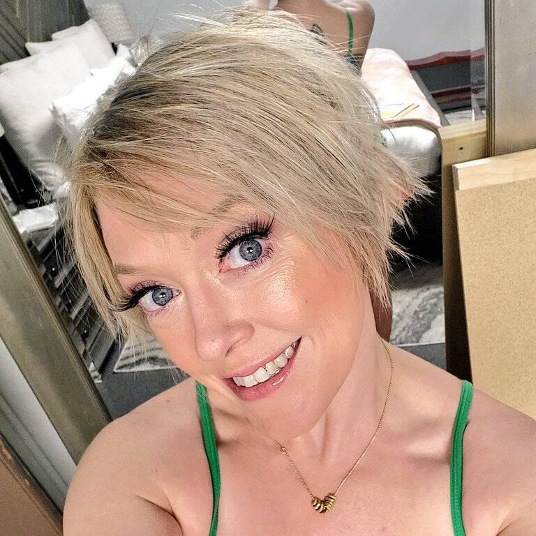 
                        Alvine
                     is Female Escorts. | Sherbrooke | Quebec | Canada | canadapleasure.com 