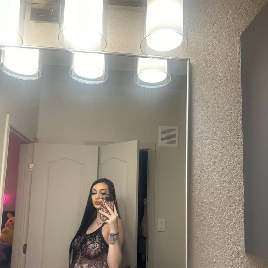 
                        Alanna
                     is Female Escorts. | Toronto | Ontario | Canada | canadapleasure.com 