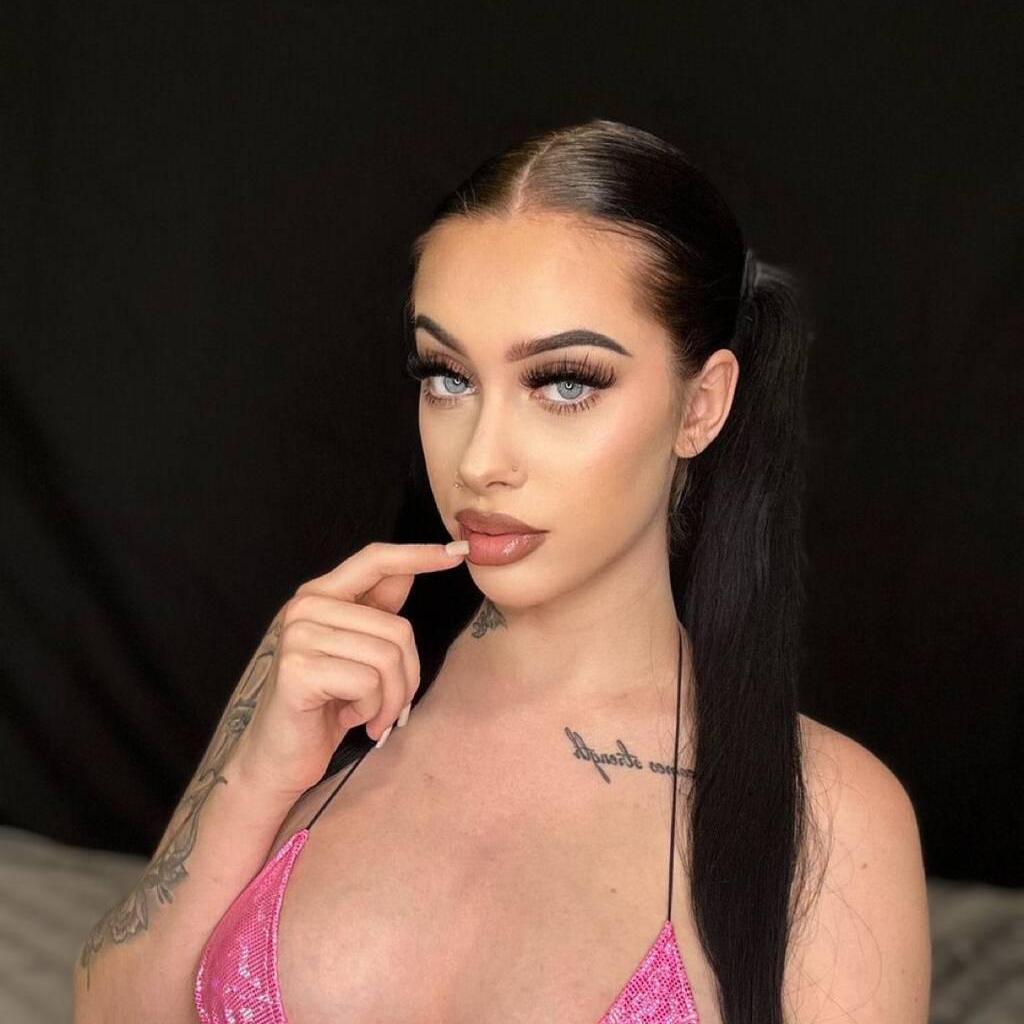 
                        Alanna
                     is Female Escorts. | Vancouver | British Columbia | Canada | canadapleasure.com 