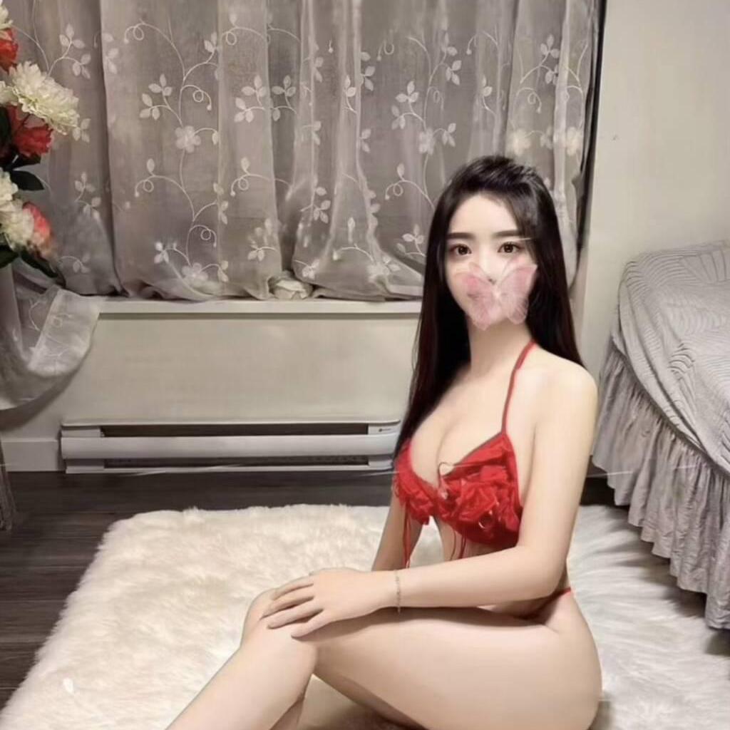 
                        Luna
                     is Female Escorts. | Quebec City | Quebec | Canada | canadapleasure.com 