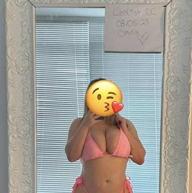 
                        Olivia
                     is Female Escorts. | Regina | Saskatchewan | Canada | canadapleasure.com 