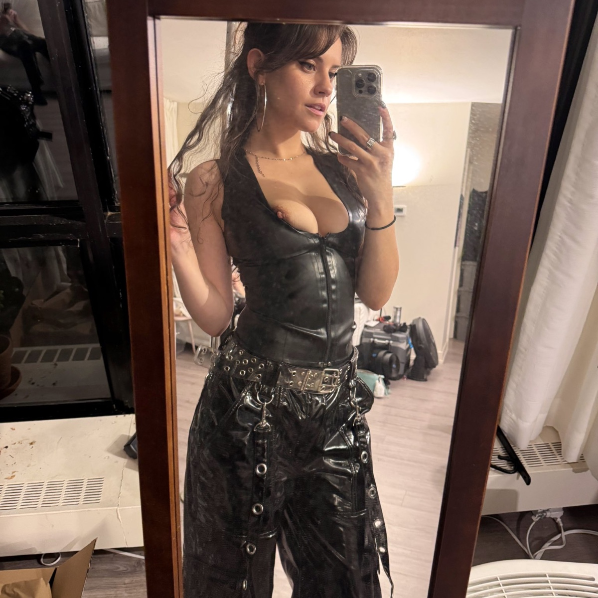 Desire is Female Escorts. | Saskatoon | Saskatchewan | Canada | canadapleasure.com 