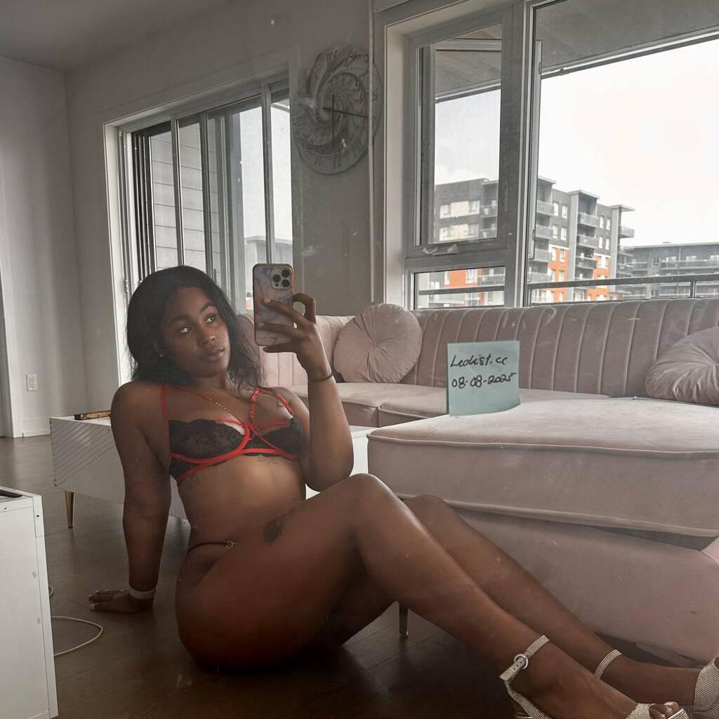 
                        EROTIC KIKI
                     is Female Escorts. | Montreal | Quebec | Canada | canadapleasure.com 