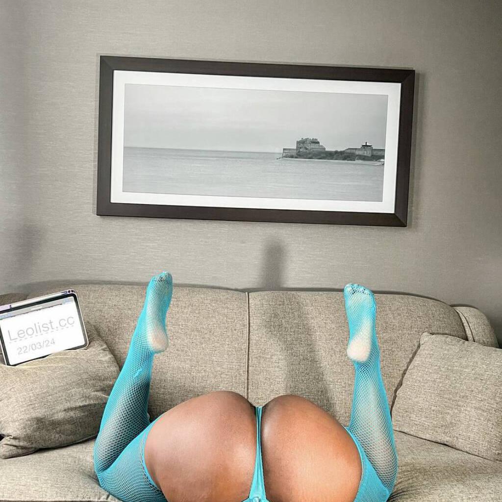 
                        Naomi
                     is Female Escorts. | Calgary | Alberta | Canada | canadapleasure.com 