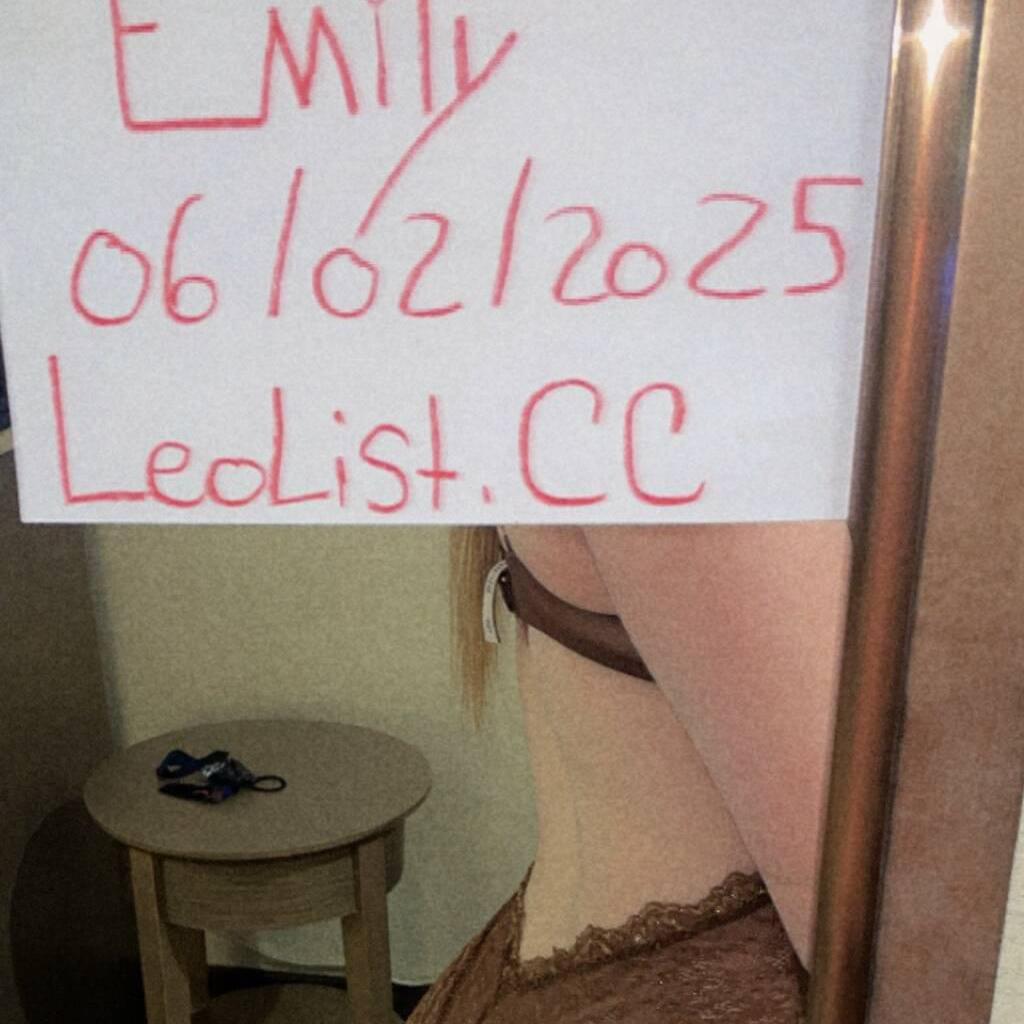 
                        Emily
                     is Female Escorts. | Owen Sound | Ontario | Canada | canadapleasure.com 