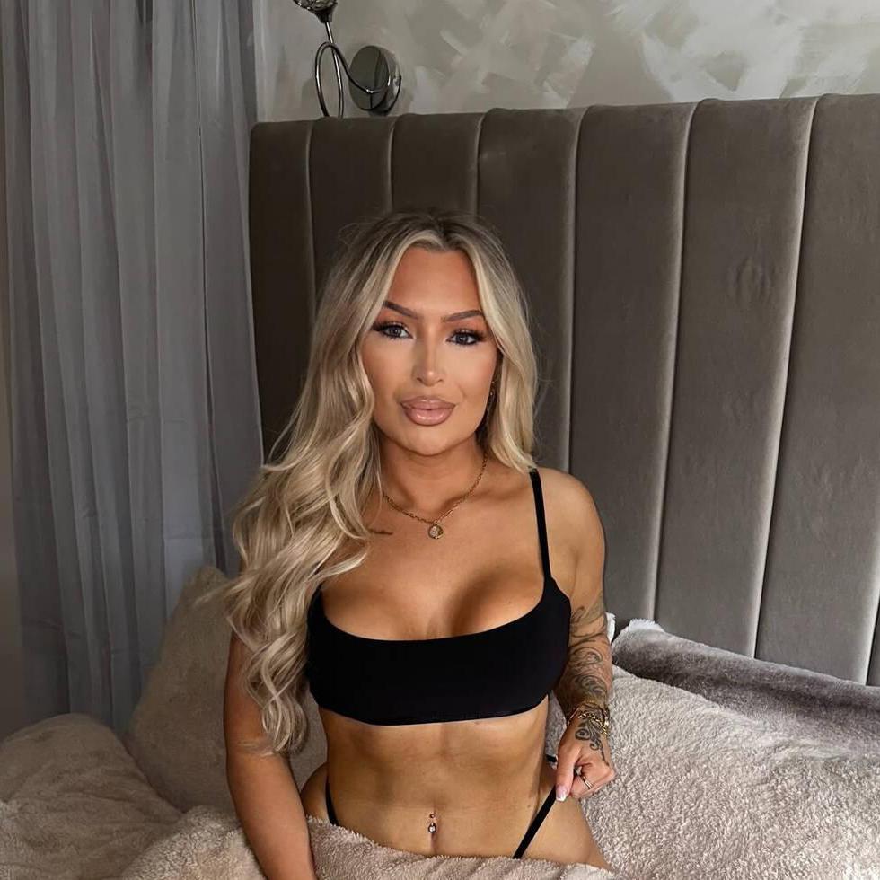 
                        Aryelle
                     is Female Escorts. | Sherbrooke | Quebec | Canada | canadapleasure.com 